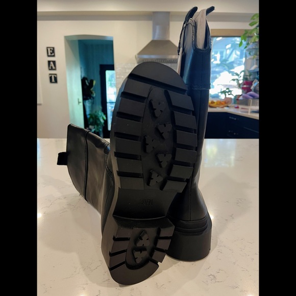 New with tags Zara rubber sole mid-calf boots - Picture 5 of 5